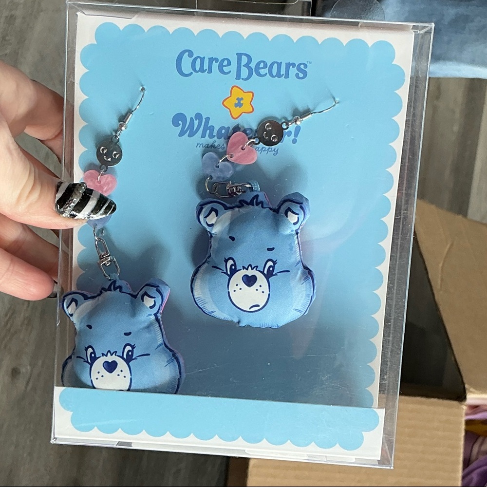 CARE BEARS REVERSIBLE PADDED VINYL EARRINGS